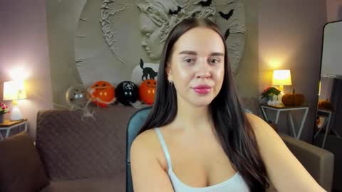 Snapshot of ameliaroyale chatting on 10/26/25, 11:16 My name is Amelia online show from 10/26/25, 11:16