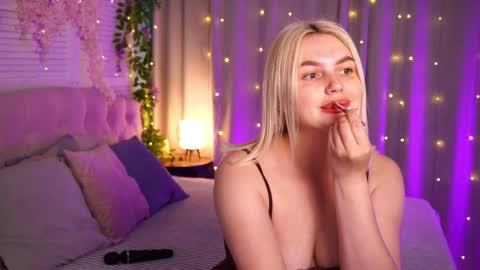 Amelia  online show from 06/02/26, 03:52