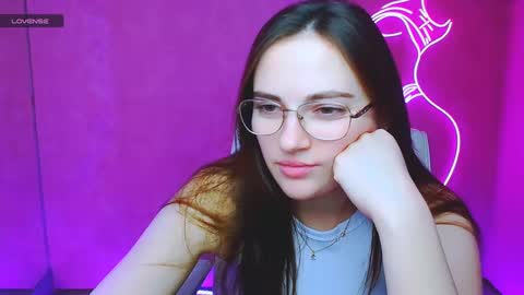 Amelie online show from 01/24/25, 01:35