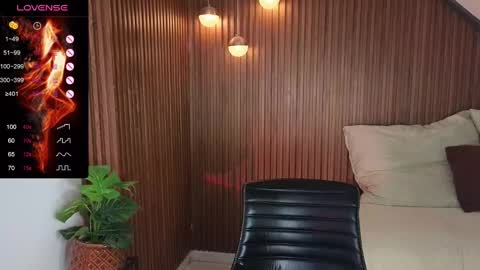 Isabella online show from 02/12/25, 07:02