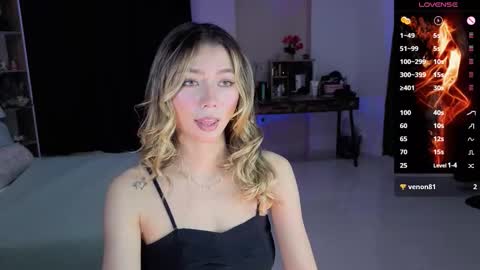 Isabella online show from 09/25/25, 03:21