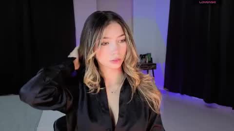 Snapshot of amelieaxie chatting on 05/10/26, 03:33 Isabella online show from 05/10/26, 03:33