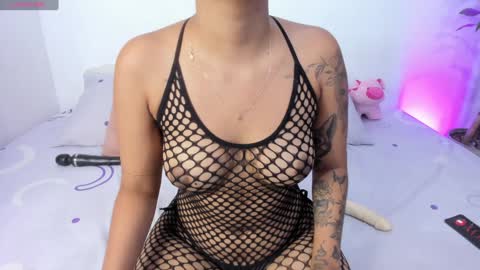 Amelie  online show from 01/16/25, 12:34