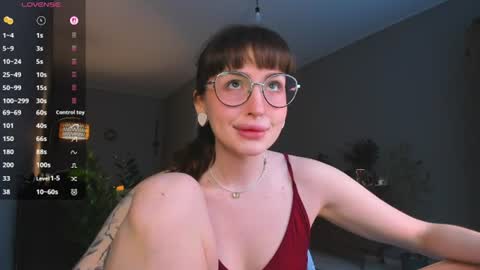 Snapshot of ameliefiry chatting on 07/28/26, 07:26 Amelie online show from 07/28/26, 07:26