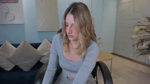 Snapshot of ameliegraham chatting on 12/26/24, 11:21 Amelie Graham online show from 12/26/24, 11:21