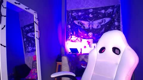 AMELIEROUS .. see you tomorrow  kisses online show from 03/19/26, 04:49