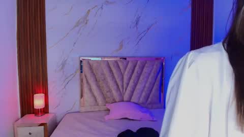 Snapshot of ameliie_saenz chatting on 07/10/26, 12:08 Ameli online show from 07/10/26, 12:08