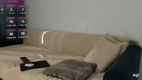 Snapshot of amelinalove chatting on 07/25/26, 02:31 Amelina Love online show from 07/25/26, 02:31