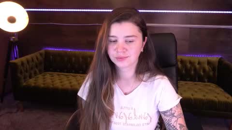 amellymillyy online show from 09/23/25, 12:52