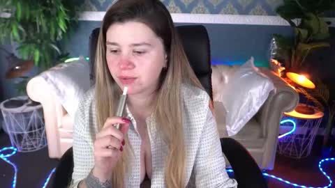 amellymillyy online show from 02/28/26, 08:21