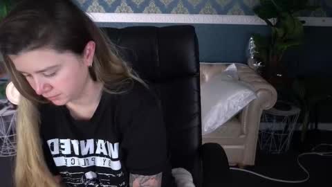 amellymillyy online show from 03/02/26, 05:52