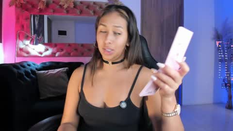 Snapshot of amelyamann chatting on 05/22/26, 12:55 online show from 05/22/26, 12:55
