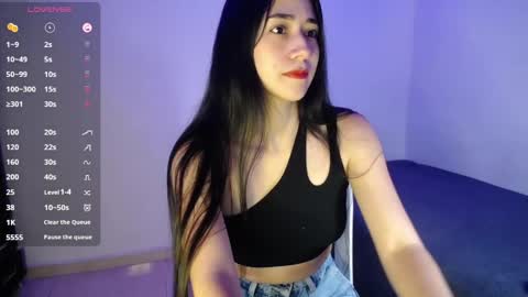 Snapshot of amelycaro chatting on 12/08/24, 05:29 Amely  online show from 12/08/24, 05:29