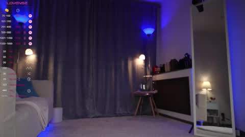 Amy  online show from 09/22/25, 01:40