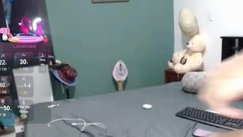 Lucian online show from 09/30/25, 02:16