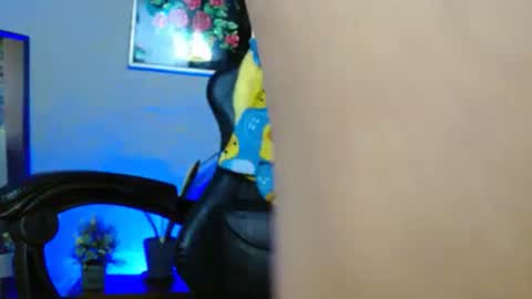 Mari online show from 10/16/25, 12:17