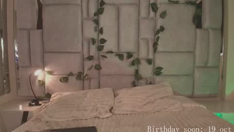      online show from 10/11/25, 08:51