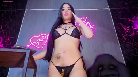 Snapshot of amgeline chatting on 06/01/26, 12:01 amgeline online show from 06/01/26, 12:01
