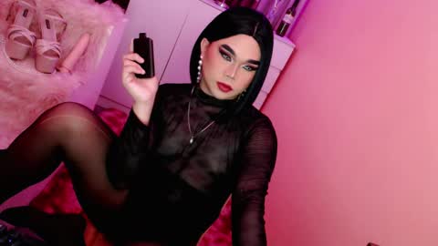 Queen Mireska online show from 02/07/25, 03:19