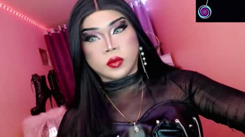 Queen Mireska online show from 11/06/25, 02:07