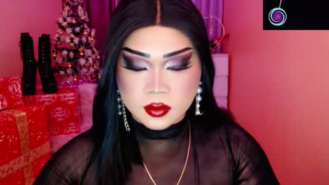 Queen Mireska online show from 12/04/25, 02:59