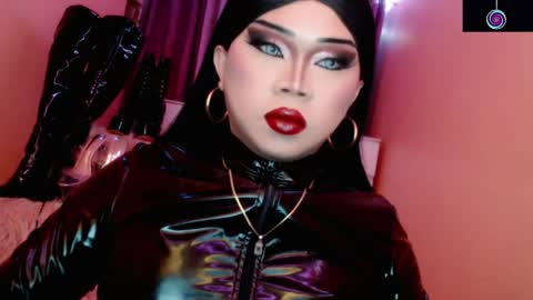Queen Mireska online show from 04/04/26, 12:24