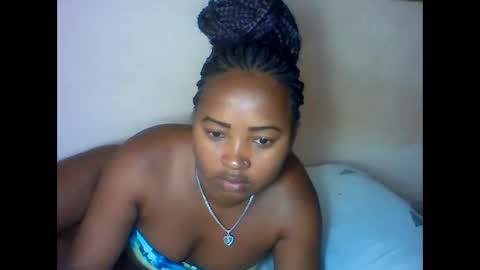 Snapshot of amielle_01 chatting on 04/11/26, 01:26 amielle_01 online show from 04/11/26, 01:26