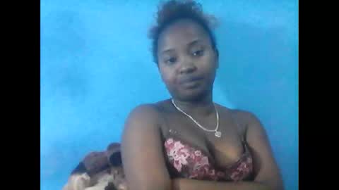 Snapshot of amielle_01 chatting on 05/16/26, 03:55 amielle_01 online show from 05/16/26, 03:55