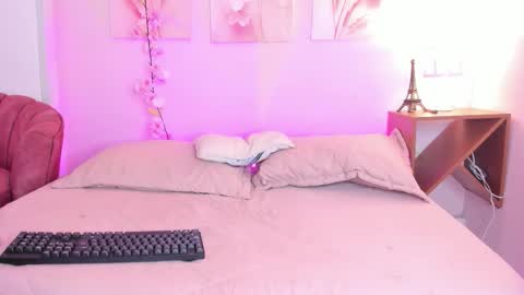 AmiiClark  online show from 02/08/26, 07:06