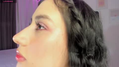 Snapshot of amiirra_ chatting on 10/31/25, 12:22 Amira sweet online show from 10/31/25, 12:22