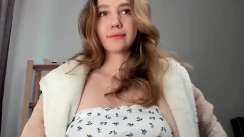 Emily online show from 04/21/26, 08:31