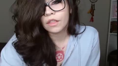 amilust online show from 12/22/25, 09:45