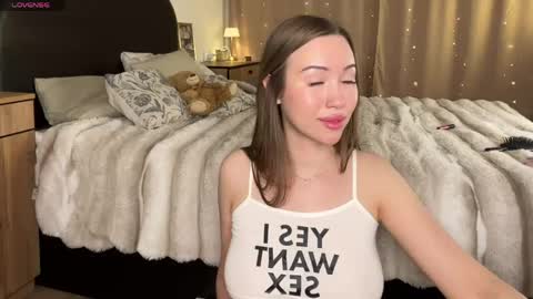 Snapshot of amilymi_ chatting on 05/02/26, 11:32 Amelia online show from 05/02/26, 11:32