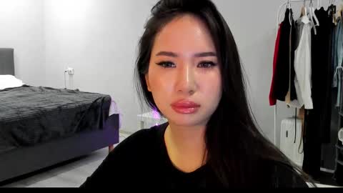 Amina online show from 01/18/26, 06:12