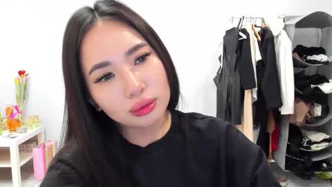 Amina online show from 03/10/26, 07:41