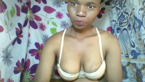 aminah01 online show from 04/01/26, 06:03