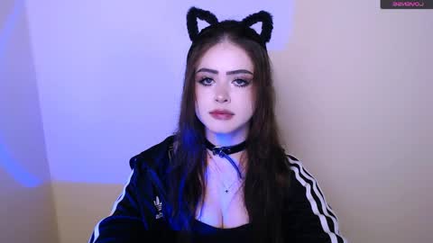 Snapshot of aminarose77 chatting on 05/30/26, 10:18 Amina online show from 05/30/26, 10:18