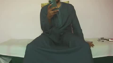 Amir online show from 10/21/25, 03:02