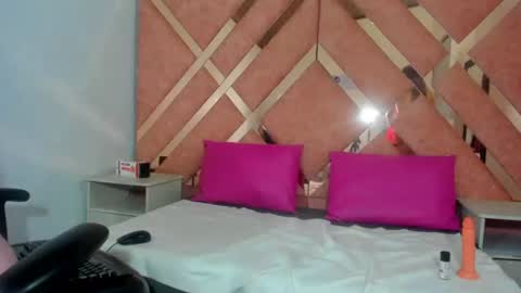 Snapshot of amira_xx2 chatting on 07/05/26, 07:32 amira xx2 online show from 07/05/26, 07:32