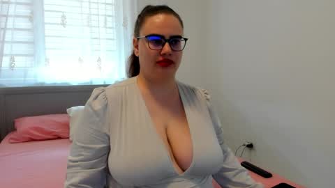 Amira Vyxen online show from 04/20/26, 05:10