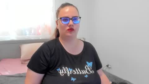 Snapshot of amiravyxen chatting on 06/24/26, 05:28 Amira Vyxen online show from 06/24/26, 05:28
