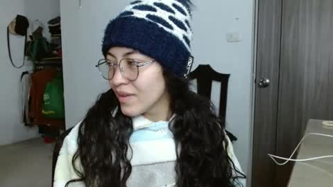 amitlu_ online show from 12/03/24, 11:01