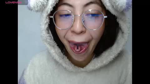 amitlu_ online show from 12/24/24, 03:49