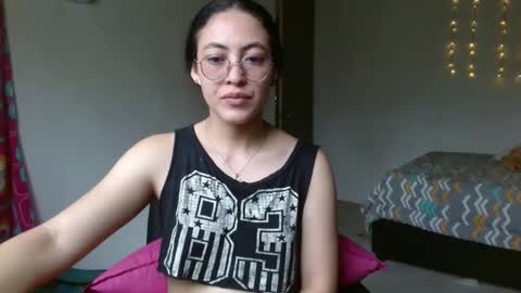 amitlu_ online show from 01/25/25, 06:24