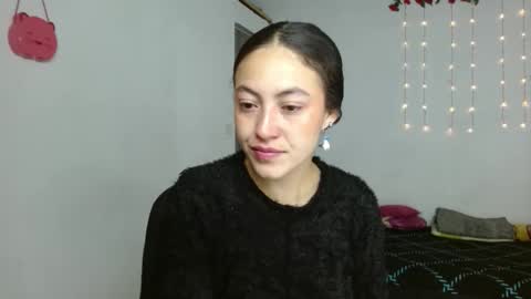 amitlu_ online show from 09/10/25, 10:04