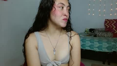 amitlu_ online show from 09/14/25, 11:26