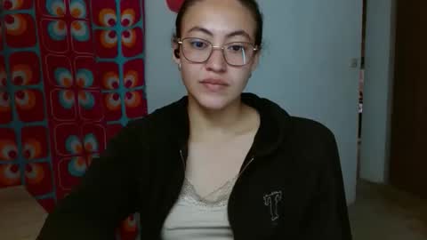 amitlu_ online show from 11/06/25, 03:13