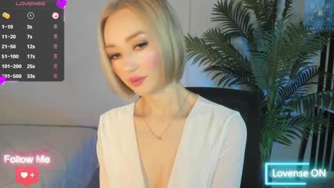 Snapshot of amiwong chatting on 01/23/25, 02:55 amiwong online show from 01/23/25, 02:55