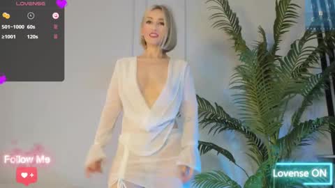Snapshot of amiwong chatting on 02/28/25, 06:10 amiwong online show from 02/28/25, 06:10