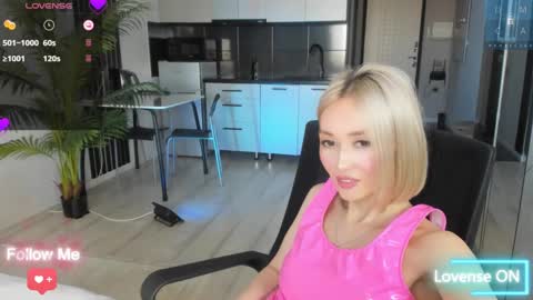 Snapshot of amiwong chatting on 03/04/25, 05:53 amiwong online show from 03/04/25, 05:53
